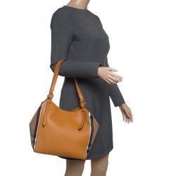 Pre Owned Burberry Tan/Beige Leather and House Check Fabric Small Canterbury Tote