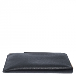 مملوكة مسبقًا Burberry Black Leather Wristlet Clutch