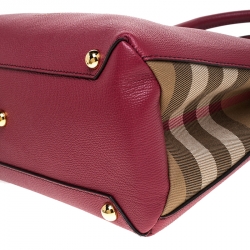 Pre Owned حقيبة بربري بانير قماش كاروهات هاوس وجلد حمراء متوسطة