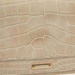 مملوكة مسبقًا Burberry Alligator Clutch Bag