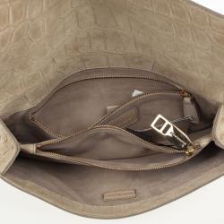 مملوكة مسبقًا Burberry Alligator Clutch Bag