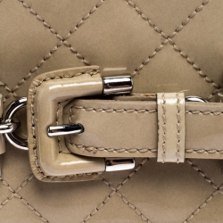 Pre Owned Burberry Off White Patent Leather Compact Wallet 