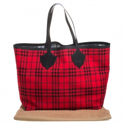 Pre Owned Burberry Red/Multicolor Fabric Reversible XL Tote