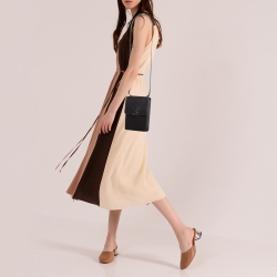 Pre Owned حقيبة كروس بربري روبن جلد أسود