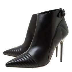 Pre Owned Burberry Black Quilted Leather Alexandra Pointed Toe Ankle Boots Size 40