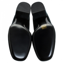 Burberry Green Velvet Chillcot Chain Detail Slip On Loafers Size 41