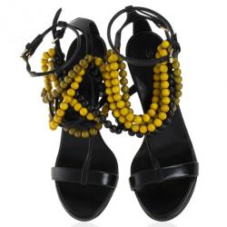 مملوكة مسبقًا Burberry Prorsum Black T Strap Beaded Sandals Size 39