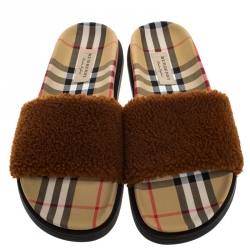 مملوكة مسبقًا حذاء سلايدز بربرى فلات كانفاس كاروهات فينتدج وقطيفة بني مقاس 39