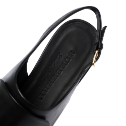 مملوكة مسبقًا صندل بربري لوفر فتحة كعب تفاصيل سلسلة شلتاون جلد أسود مقاس 37