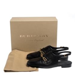 مملوكة مسبقًا صندل بربري لوفر فتحة كعب تفاصيل سلسلة شلتاون جلد أسود مقاس 37