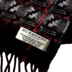 Pre Owned Burberry Burgundy Lurex Jacquard Knit Fringed Muffler