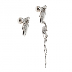 Pre Owned Burberry Half Daisy Crystal Silver Tone Clip-on Asymmetric Stud Drop Earrings