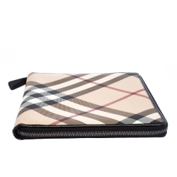 Pre Owned Burberry Beige/Black Nova Check PVC and Patent Leather Zip-Around Ipad Case