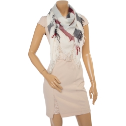 Pre Owned وشاح بربري مربع شراشيب صوف كاروهات هاوس أبيض