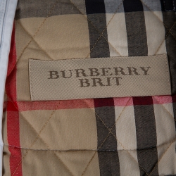 مملوكة مسبقًا جاكيت بربري بريت بأزرار أمامية مبطن نمط ألماسي الشكل أبيض مقاس وسط (ميديوم)