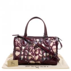 مملوكة مسبقًا حقيبة بربري قلب بيلغريم جلد لامعة وPVC عنابية