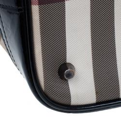 مملوكة مسبقًا حقيبة يد بربري نوفا شيك كانفاس