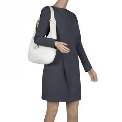 Pre Owned Burberry White Quilted Leather Brooke Hobo