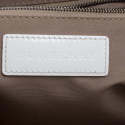 مملوكة مسبقًا Burberry Beige/White Nova Check Vinyl Nickie Stars Tote