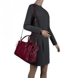 Pre Owned Burberry Red Patent Leather Dinton Medium Tote