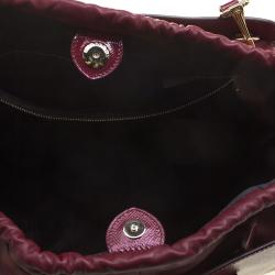 Pre Owned Burberry Red Patent Leather Dinton Medium Tote