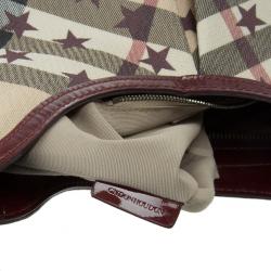 مملوكة مسبقًا Burberry Nova Check Berry Red Star Small Hernville Hobo