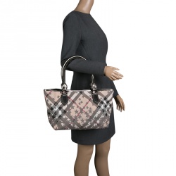 Pre Owned Burberry Beige/Grey Nova Check Vinyl Nickie Stars Tote