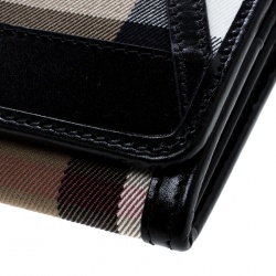 Pre Owned محفظة بربري كونتيننتال ليغتون قماش كاروهات هاوس سوداء/ بيج