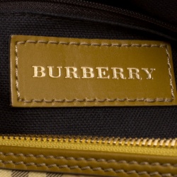 مملوكة مسبقًا حقيبة بربري مرصعة جلد وPVC كاروهات هايماركت بيج