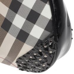 مملوكة مسبقًا Burbbery Nova Check Studded Medium Hobo