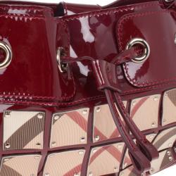 مملوكة مسبقًا Burberry Super Nova Mini Warrior Studded Hobo