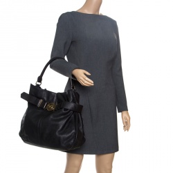 Pre Owned Burberry Black Leather Lambeth Hobo
