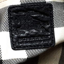 مملوكة مسبقًا حقيبة يد بربري قماش وجلد سوداء