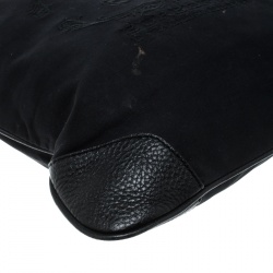 مملوكة مسبقًا حقيبة يد بربري قماش وجلد سوداء