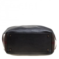 Pre Owned Burberry Black Textured Leather and Nova Check Canvas Zip Detail Tote