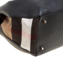 Pre Owned Burberry Black Textured Leather and Nova Check Canvas Zip Detail Tote