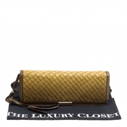 Pre Owned Burberry Yellow/Khaki Ombre Woven Pattern Leather Wristlet Clutch