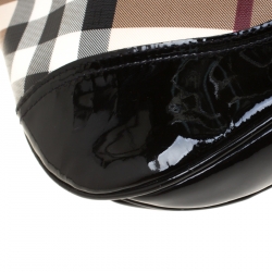 Pre Owned Burberry Black/Beige Nova Check PVC and Patent Leather Brooke Hobo