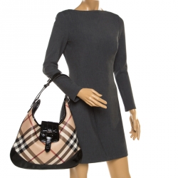 Pre Owned Burberry Black/Beige Nova Check PVC and Patent Leather Brooke Hobo