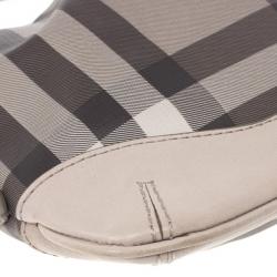 مملوكة مسبقًا Burberry Smoked Trench Coated Canvas Hartham Crossbody Bag