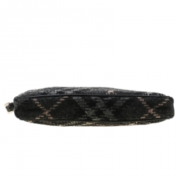 Pre Owned حقيبة كتف بربري صوف نوفاتشيك سوداء