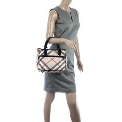 مملوكة مسبقًا Burberry Nova Check Front Pocket Tote