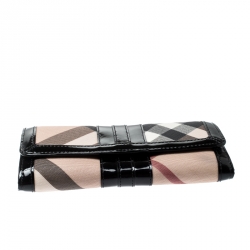 Pre Owned Burberry Beige/Black PVC and Patent Leather Penrose Continental Wallet