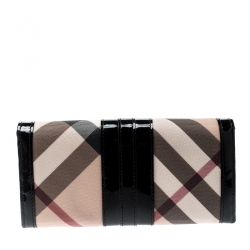 Pre Owned Burberry Beige/Black PVC and Patent Leather Penrose Continental Wallet