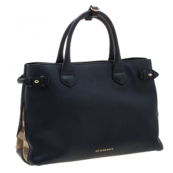 Pre Owned Burberry Navy Blue Leather and House Check Fabric Medium Banner Tote