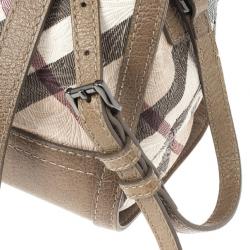 مملوكة مسبقًا Burberry Nova Check Floral Embossed Boston Satchel