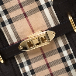 مملوكة مسبقًا حقيبة بربري مينفورد مربعات هايماركت بلاستيك مشمع و جلد بيج و بني داكن