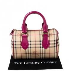 Pre Owned  حقيبة بوسطن بربري جلد وكانفاس مقوى بنقوش كروهات هاي ماركت فوشيا / بيج