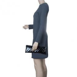 مملوكة مسبقًا Burberry Black Patent Leather Quilted Wrislet Clutch