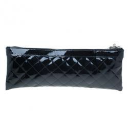 مملوكة مسبقًا Burberry Black Patent Leather Quilted Wrislet Clutch